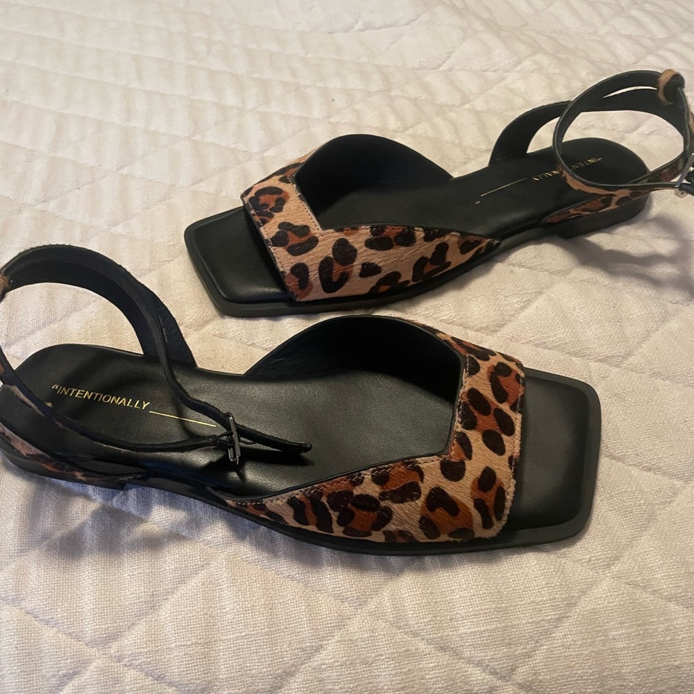 Brand new leopard square toe intentionally sandals